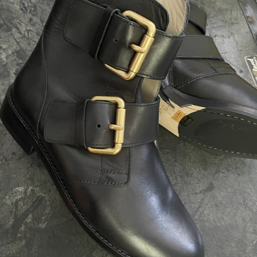 Brand new Boden boots size 36